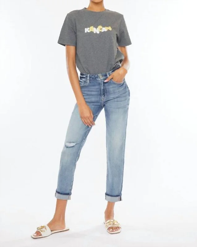 High Rise Mom Jean In Medium Wash