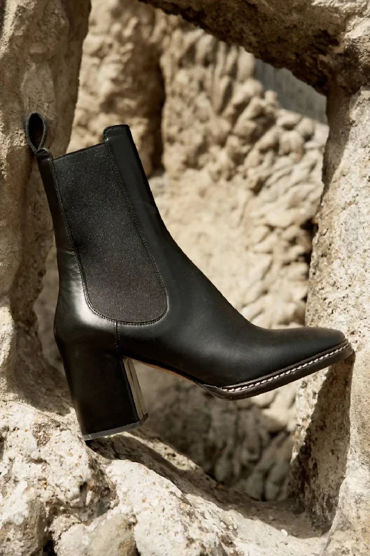 Taryn Chelsea Boot In Noir