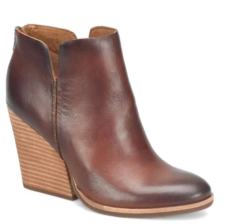 Women's Chandra Block Heel Booties In Brown Rum