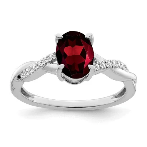 14K White Gold Oval Garnet And Diamond Ring